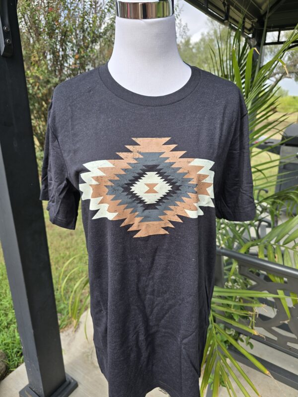 Aztec T-Shirt Size XL